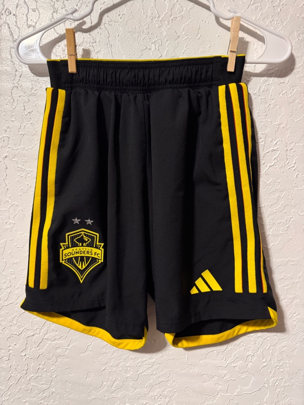 Adidas Boy’s Seattle Sounders FC 2024 Away Authentic Shorts
Boys size small